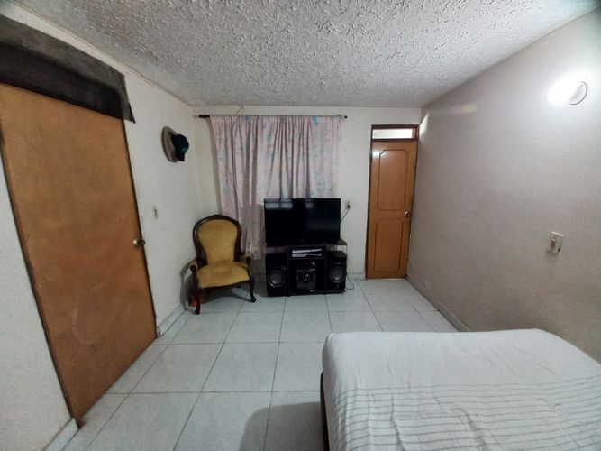 Casa de 6 alcobas en venta en Yerbabuena, Ibagué, 147 m² · foto 8 de 24
