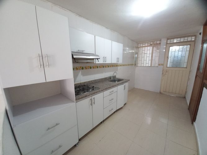Apartamento de 3 alcobas en venta en Nacional, Ibagué, 93 m² · foto 15 de 17