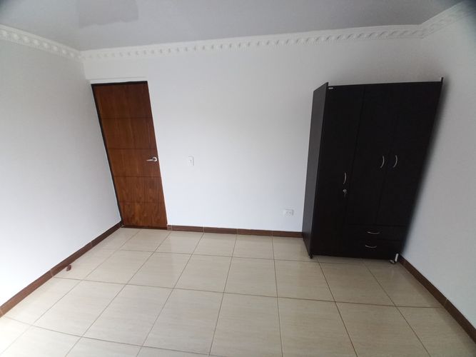 Casa de 6 alcobas en venta en Picaleña Y Mirolindo, Ibagué, 309 m² · foto 11 de 22