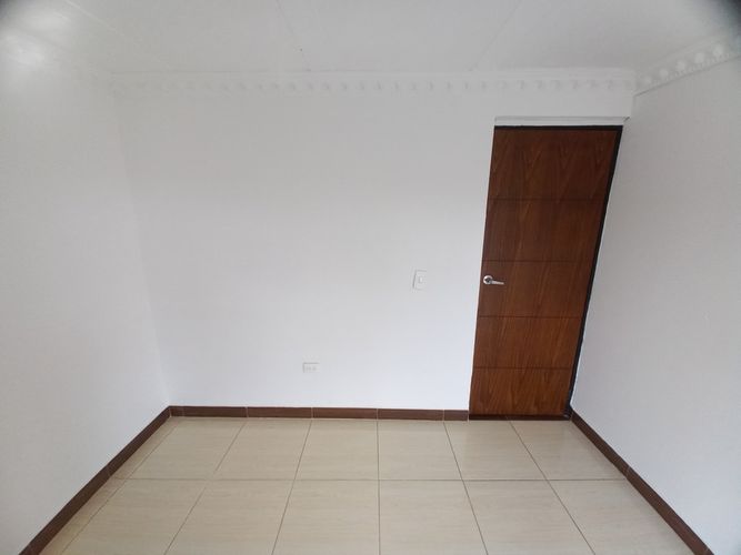 Casa de 6 alcobas en venta en Picaleña Y Mirolindo, Ibagué, 309 m² · foto 14 de 22