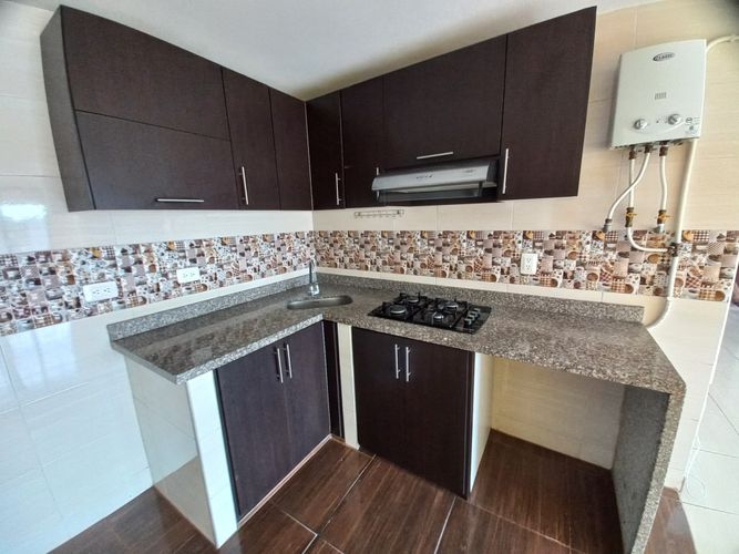Casa de 6 alcobas en venta en Picaleña Y Mirolindo, Ibagué, 309 m² · foto 16 de 22