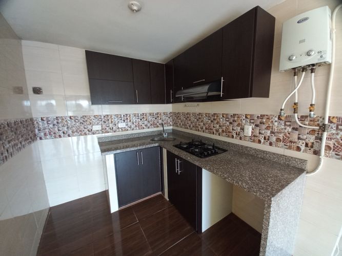Casa de 6 alcobas en venta en Picaleña Y Mirolindo, Ibagué, 309 m² · foto 17 de 22
