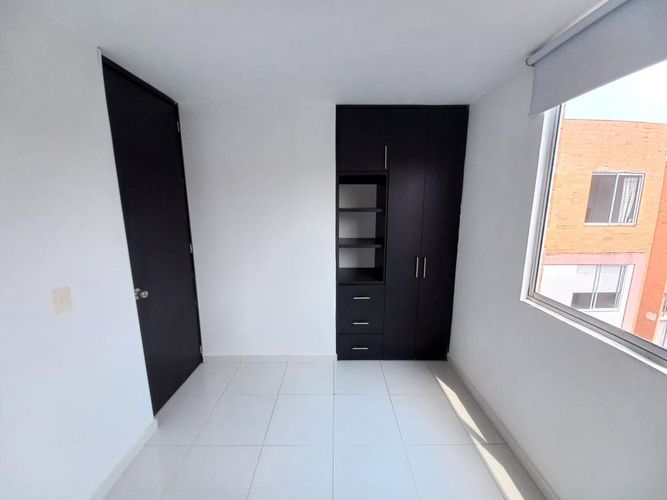 Apartamento de 3 alcobas en venta en Cr. Montecarlo, Ibagué, 51 m² · foto 16 de 24