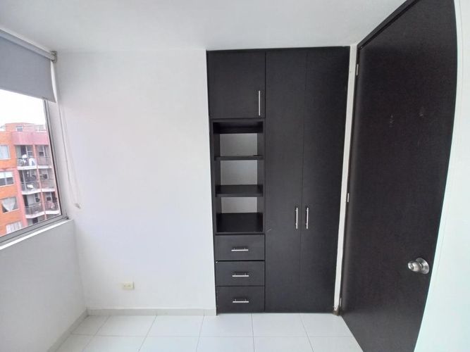 Apartamento de 3 alcobas en venta en Cr. Montecarlo, Ibagué, 51 m² · foto 18 de 24