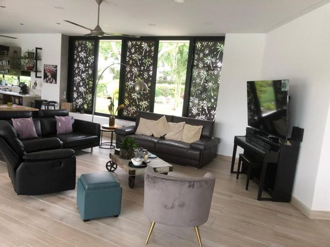 Casa de 4 alcobas en venta en Cn. Las Victorias, Ibagué, 570 m² · foto 8 de 24