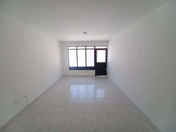 Casa de 7 alcobas en venta en Villa Cristales, Ibagué, 142 m² · foto 6 de 21