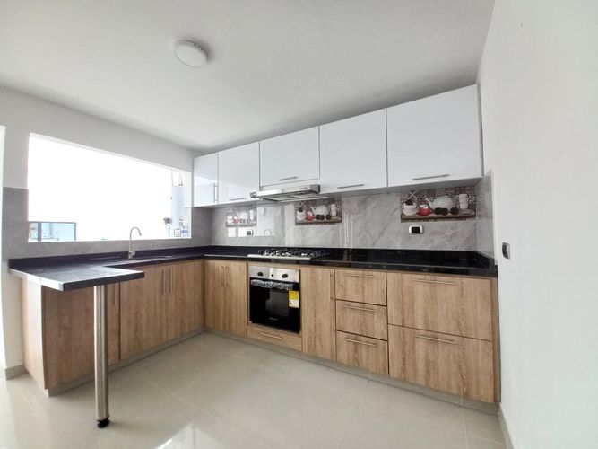 Casa de 6 alcobas en venta en Santa Helena, Ibagué, 197 m² · foto 6 de 24