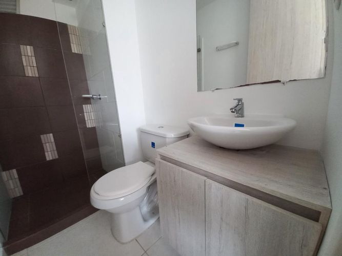 Apartamento de 3 alcobas en venta en Ub. Villa Camila, Ibagué, 53 m² · foto 14 de 24