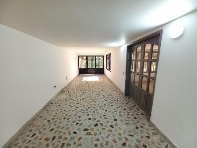 Casa de 6 alcobas en venta en Santa Helena, Ibagué, 197 m² · foto 12 de 24