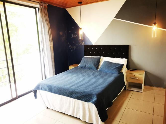Casa de 5 alcobas en venta en La Esperanza, Ibagué, 400 m² · foto 5 de 24