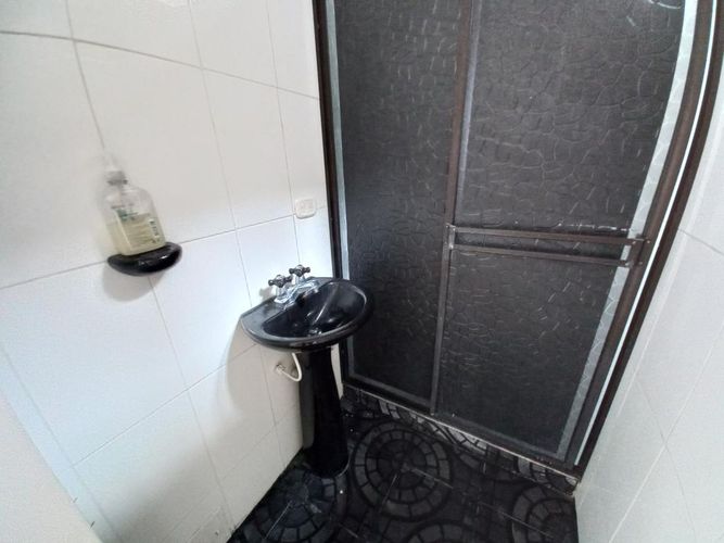 Casa de 14 alcobas en venta en Castellana, Ibagué, 292 m² · foto 8 de 12