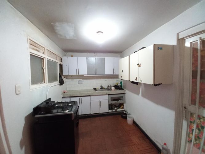 Casa de 14 alcobas en venta en Castellana, Ibagué, 292 m² · foto 10 de 12