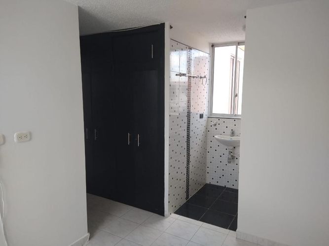 Apartamento de 3 alcobas en venta en Ub. Villa Cindy, Ibagué, 49 m² · foto 13 de 18