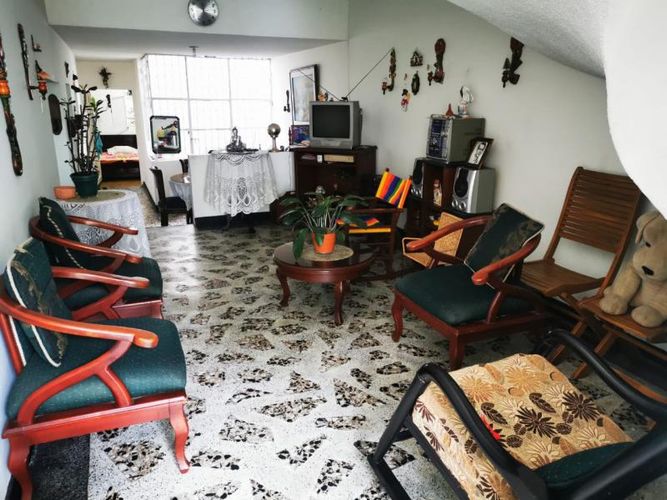Casa de 9 alcobas en venta en Naciones Unidas, Ibagué, 307 m² · foto 5 de 22