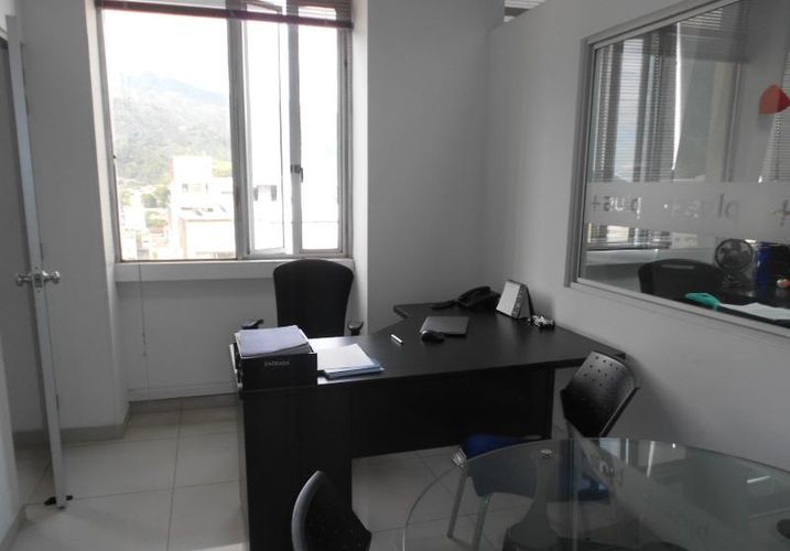 Oficina en venta en Centro, Ibagué, 523 m² · foto 13 de 24