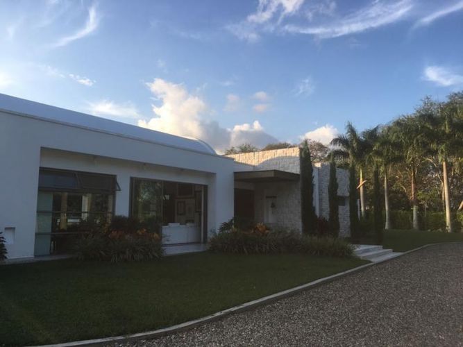 Casa de 6 alcobas en venta en Martinica Parte Alta, Ibagué, 780 m² · foto 3 de 24