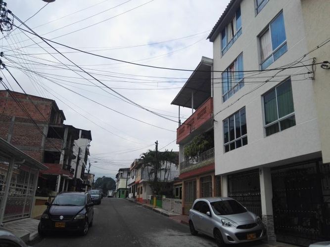 Edificio en venta en Cordobita, Ibagué, 532 m² · foto 3 de 11