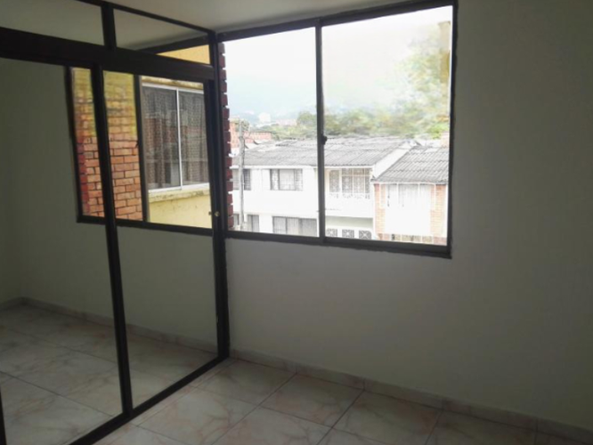 Apartamento de 3 alcobas en venta en Cr. Carabineros, Ibagué, 52 m² · foto 14 de 16