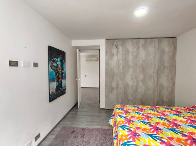 Apartamento de 3 alcobas en venta en El Llano (Santa Elena), Medellín, 220 m² · foto 16 de 18
