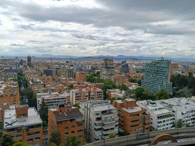 Apartamento de 4 alcobas en arriendo en Chicó Alto, Bogotá, 350 m² · foto 12 de 13
