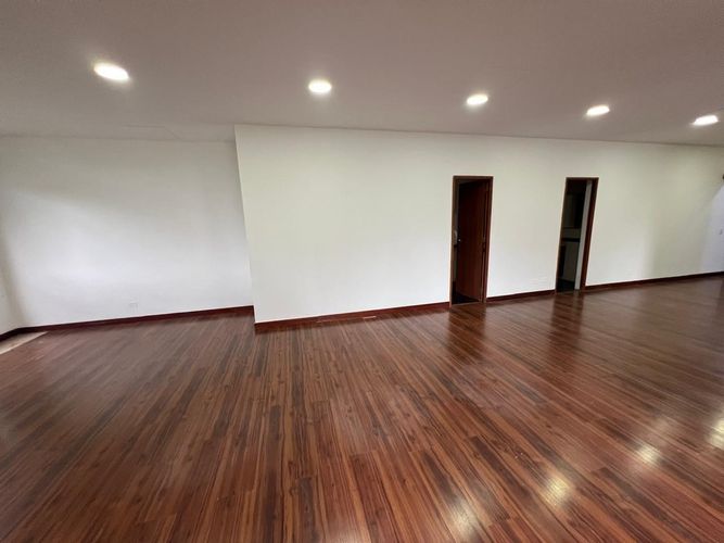 Oficina en arriendo en El Poblado, Medellín, 116 m² · foto 8 de 17