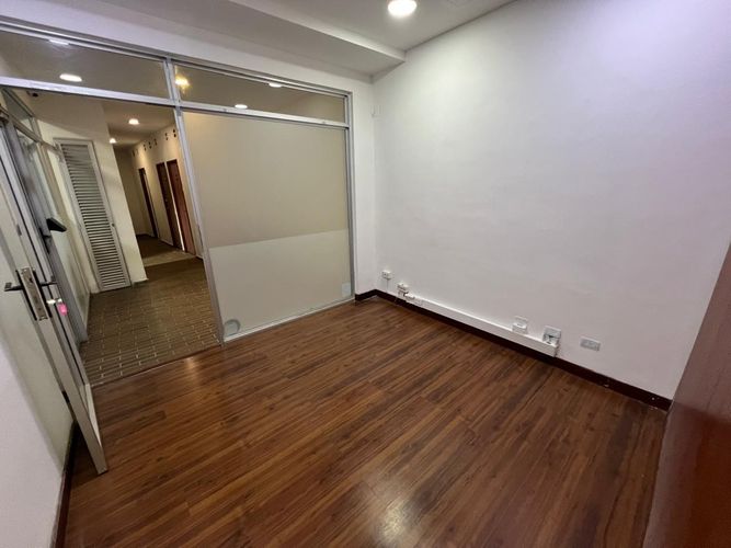 Oficina en arriendo en El Poblado, Medellín, 116 m² · foto 12 de 17