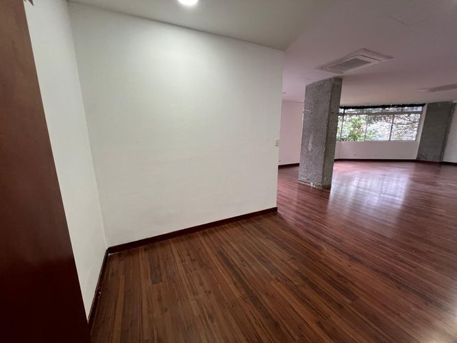 Oficina en arriendo en El Poblado, Medellín, 116 m² · foto 3 de 17