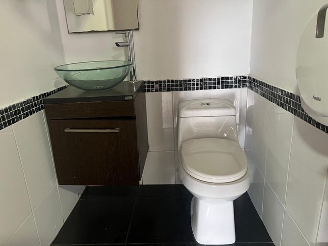 Oficina en arriendo en El Poblado, Medellín, 116 m² · foto 17 de 17
