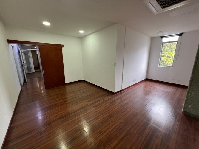 Oficina en arriendo en El Poblado, Medellín, 116 m² · foto 13 de 17