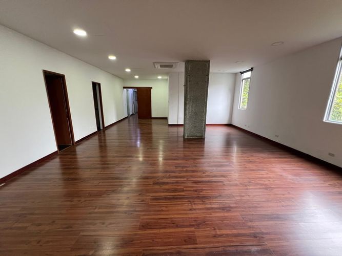 Oficina en arriendo en El Poblado, Medellín, 116 m² · foto 7 de 17