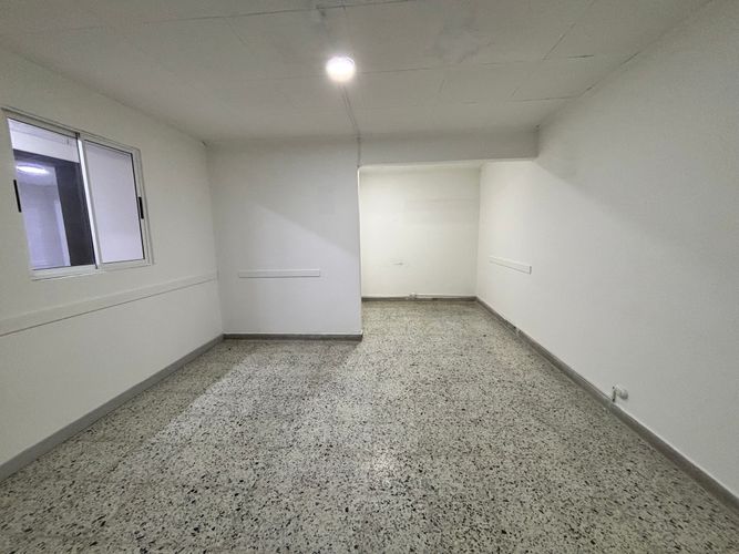 Casa de 14 alcobas en arriendo en Boston, Medellín, 250 m² · foto 7 de 13