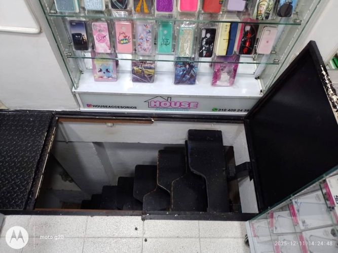 Local en arriendo en San Diego, Medellín, 25 m² · foto 8 de 19
