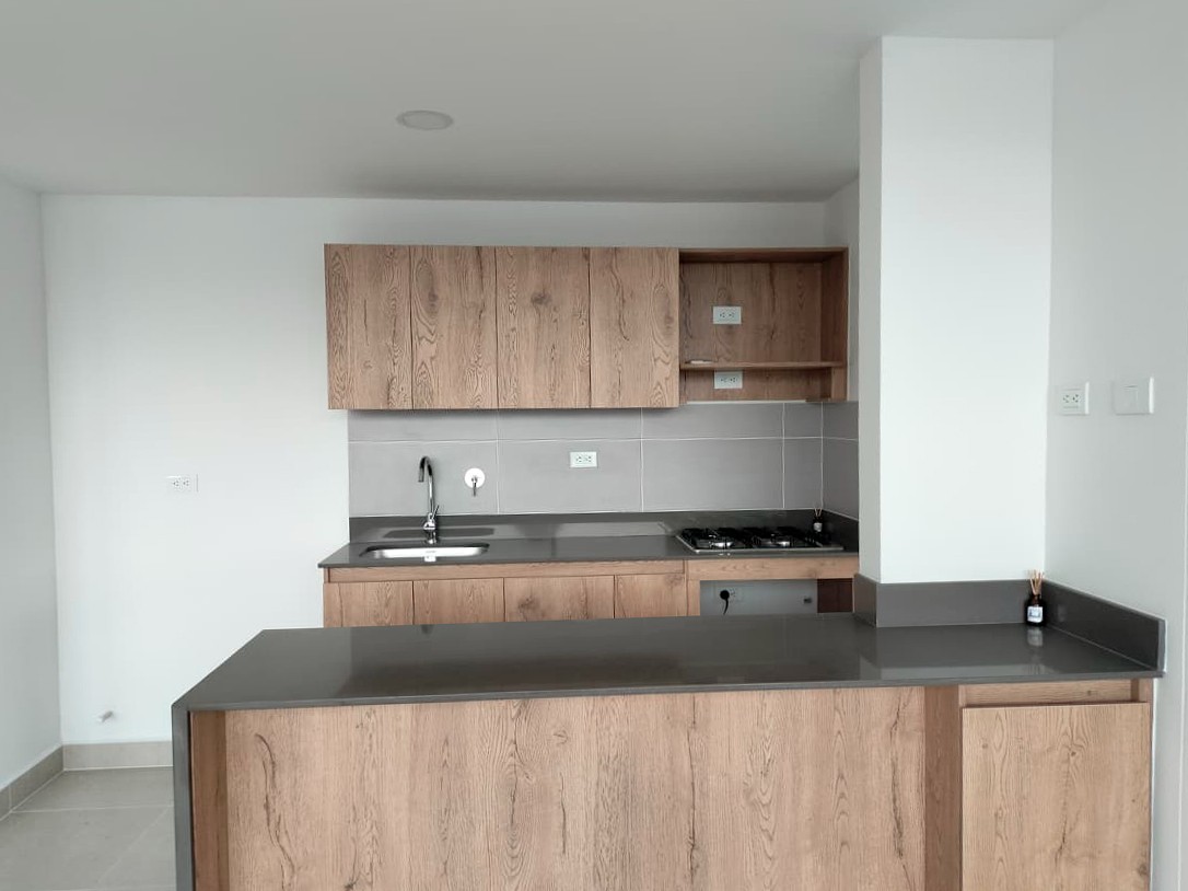 Apartamento en venta en El Poblado, Medellín · foto 6 de 16