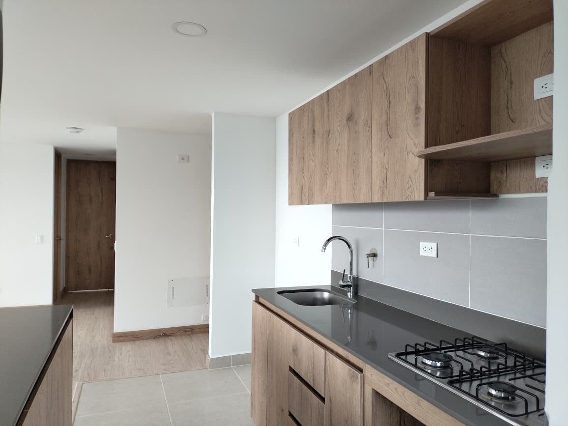Apartamento en venta en El Poblado, Medellín · foto 5 de 16