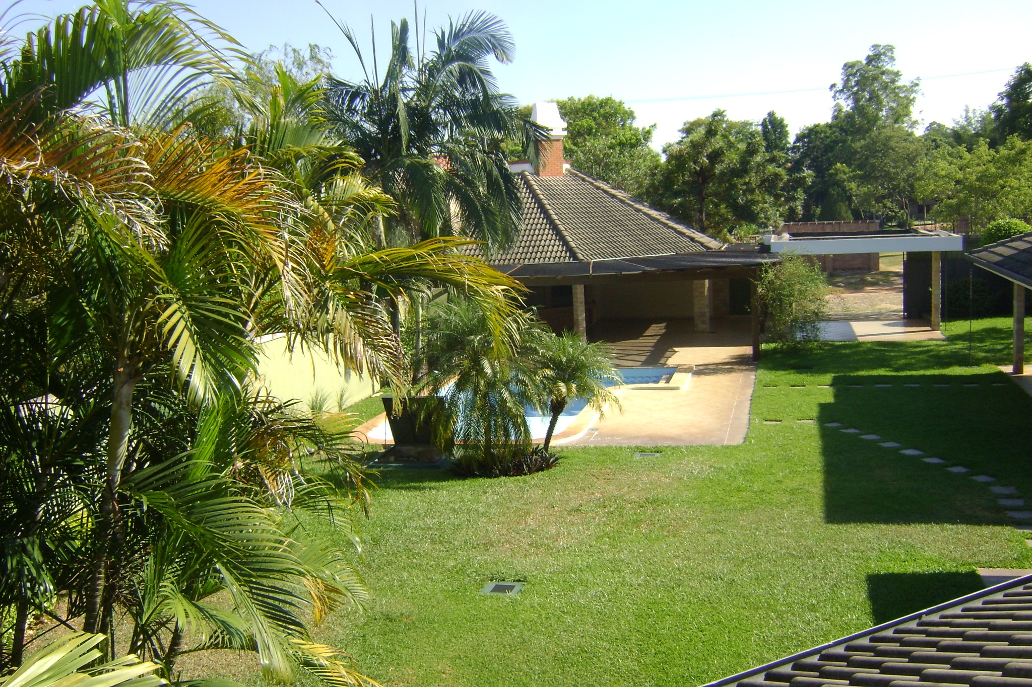 Exclusiva Residencia en Alquiler en Asunción - Lujo y Confort en el Prestigioso Barrio Ycua Satí — foto 2