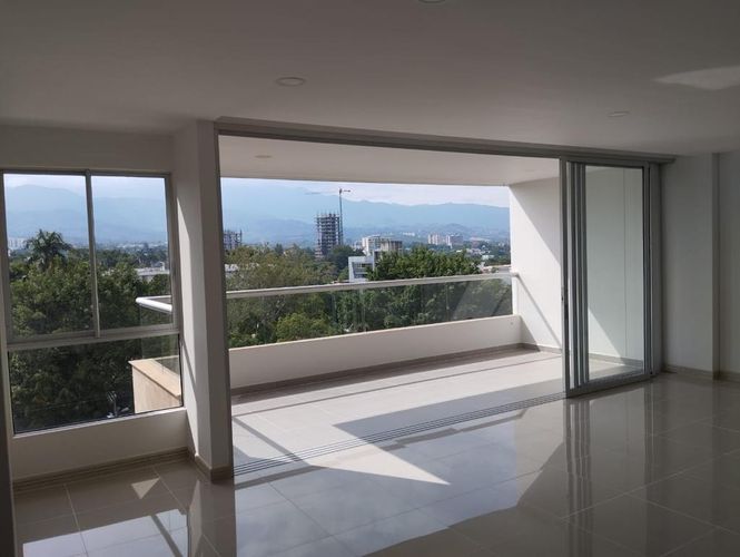 Apartamento de 3 alcobas en venta en Pance Alto, Cali, 158 m² · foto 3 de 23