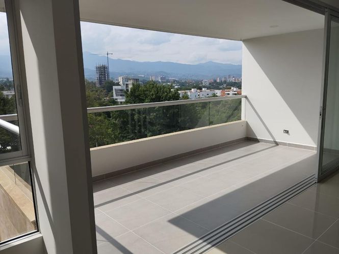 Apartamento de 3 alcobas en venta en Pance Alto, Cali, 158 m² · foto 4 de 23