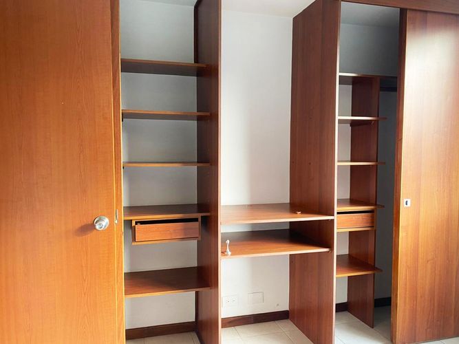 Apartamento de 2 alcobas en arriendo en El Poblado, Medellín, 86 m² · foto 7 de 13