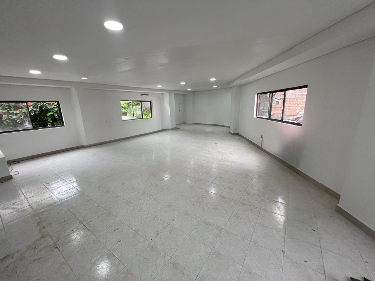 Oficina en Arriendo en Sabaneta