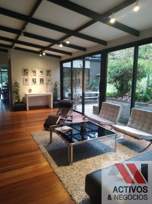 Casa de 4 alcobas en venta en Las Palmas, Envigado · foto 15 de 19