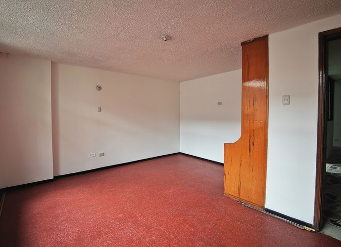 Casa de 7 alcobas en venta en Veraguas, Bogotá, 361 m² · foto 11 de 20