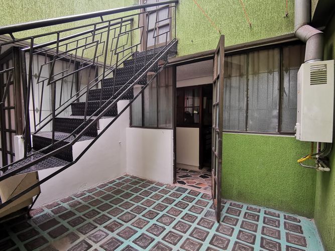Casa de 7 alcobas en venta en Veraguas, Bogotá, 361 m² · foto 13 de 20
