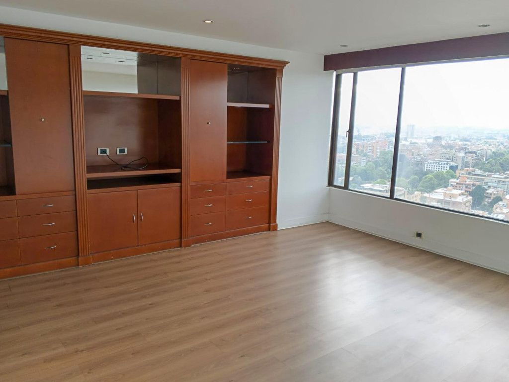 Apartamento en venta en Chicó Alto, Bogotá · foto 9 de 13