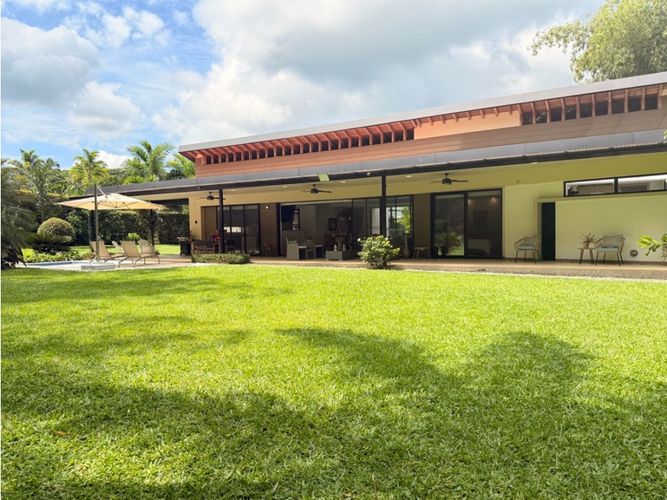 Casa de 4 alcobas en venta en Via El Eden, Armenia, 350 m² · foto 14 de 24