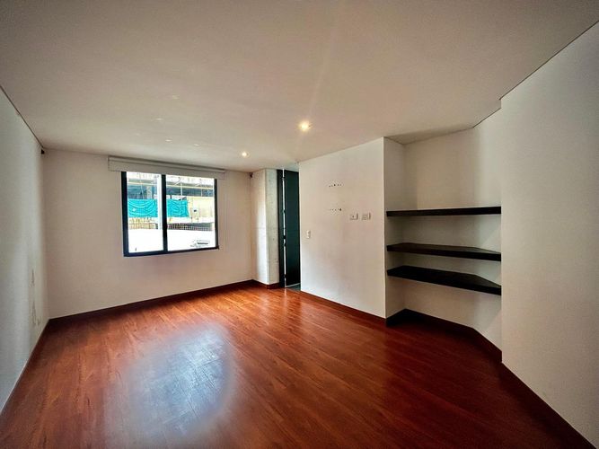 Apartaestudio en venta en La Salle, Bogotá, 84 m² · foto 7 de 14