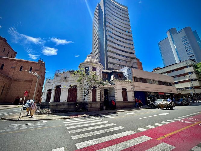 Local en venta en La Candelaria, Medellín, 465 m² · foto 17 de 24