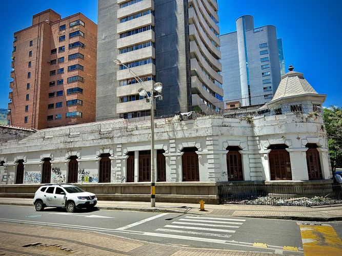 Local en venta en La Candelaria, Medellín, 465 m² · foto 24 de 24