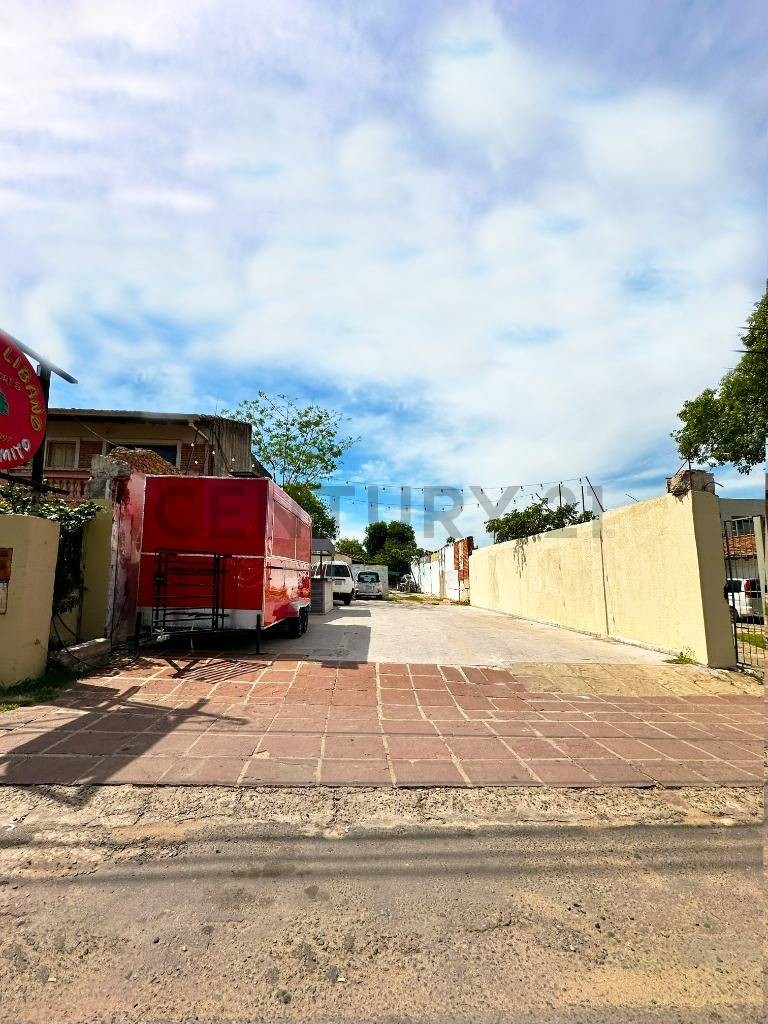 EN VENTA – Terreno De 500 m² Sobre Av. Aviadores del Chaco — foto 2