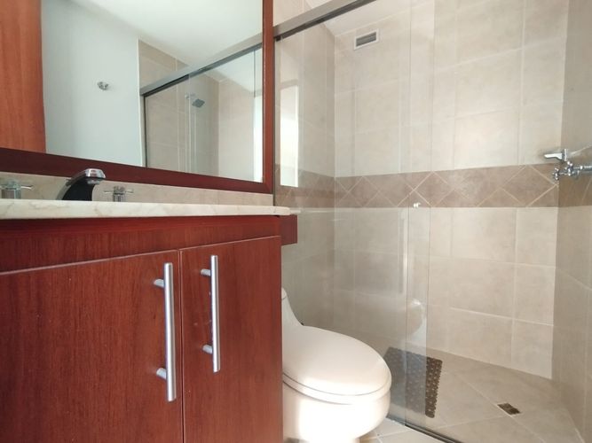 Apartamento de 3 alcobas en arriendo en El Diamante No. 2, Medellín, 120 m² · foto 18 de 20