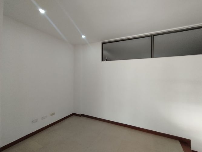 Apartamento de 3 alcobas en arriendo en El Diamante No. 2, Medellín, 120 m² · foto 19 de 20